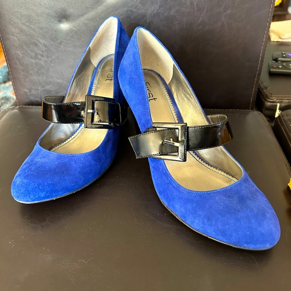 Fabulous blue suede shoes! Size 39 - Picture 1 of 7